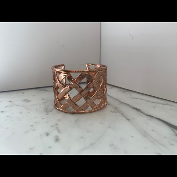 Kenneth Jay Lane Lattice Cuff Bracelet - Picture 7 of 7